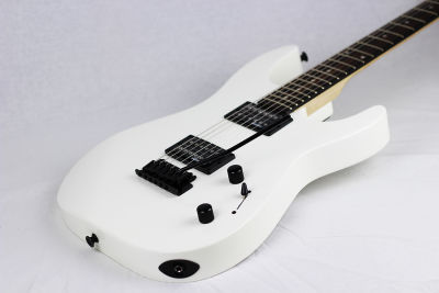 Jackson JS11 Beyaz Dinky Humbucker Elektro Gitar